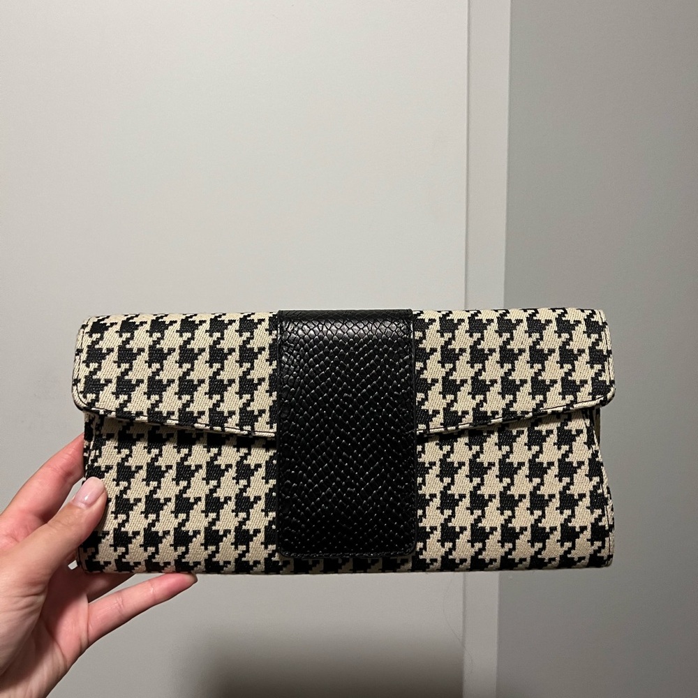 Stylish Black and Cream Clutch